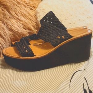 Wedge Sandal sz 8